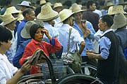 liangping-women-in-red