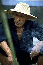 old-smoking-men