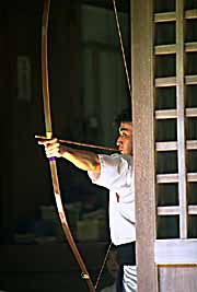 kamakura-archery-men.jpg