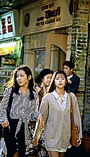 shibuya-2-babes.jpg