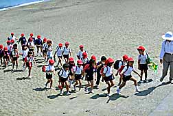 shikoku-red-caps.jpg