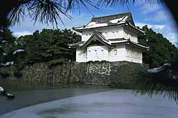imperial-palace-moat-2