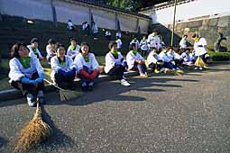 imperial-palace-obasan-resting